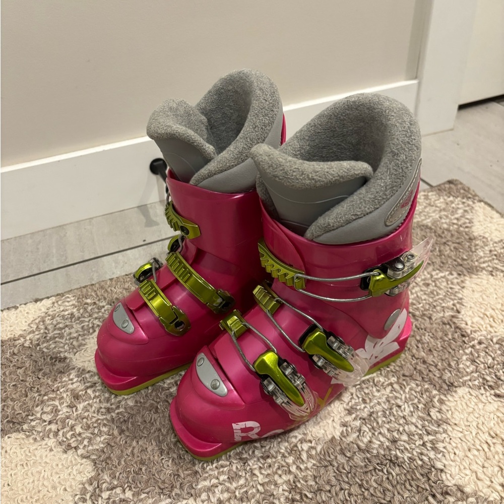 Roxy ski boot 19.5 mondo